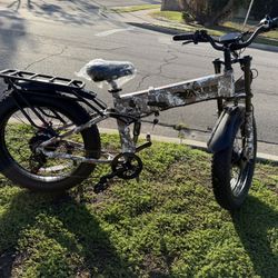 High-Torque Folding E-Bike | Dual Motor | Limited Stock