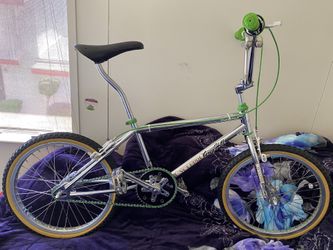 (BMX 1984  CYCLE PRO COMPETITOR)