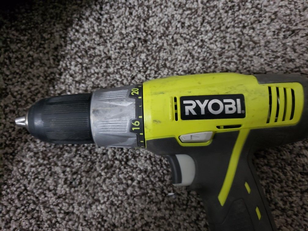 Royobi. P271 18v. Cordless drill