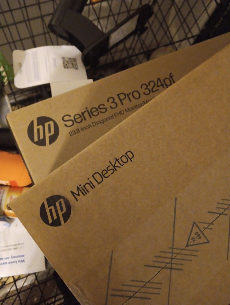 Hp MINI Desktop And Monitor