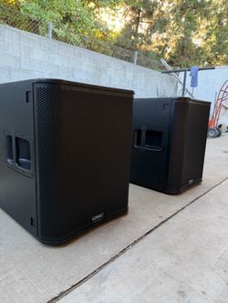 QSC KS118 3600W powered 18 inch subwoofer (Pair)