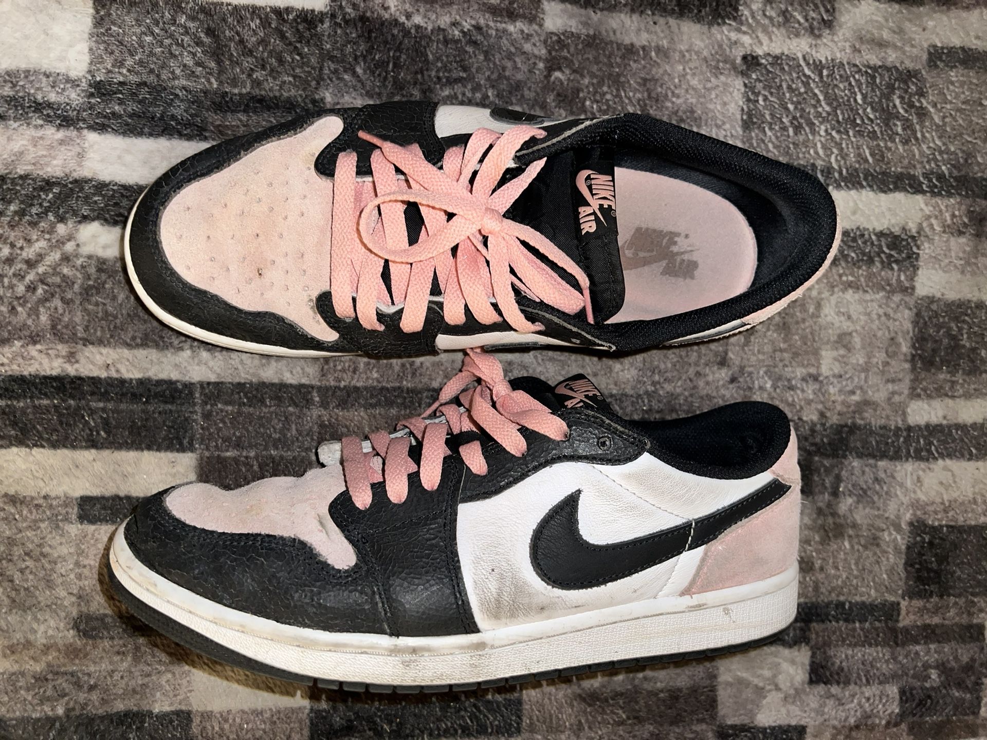 Jordan 1 Low Bleach Coral