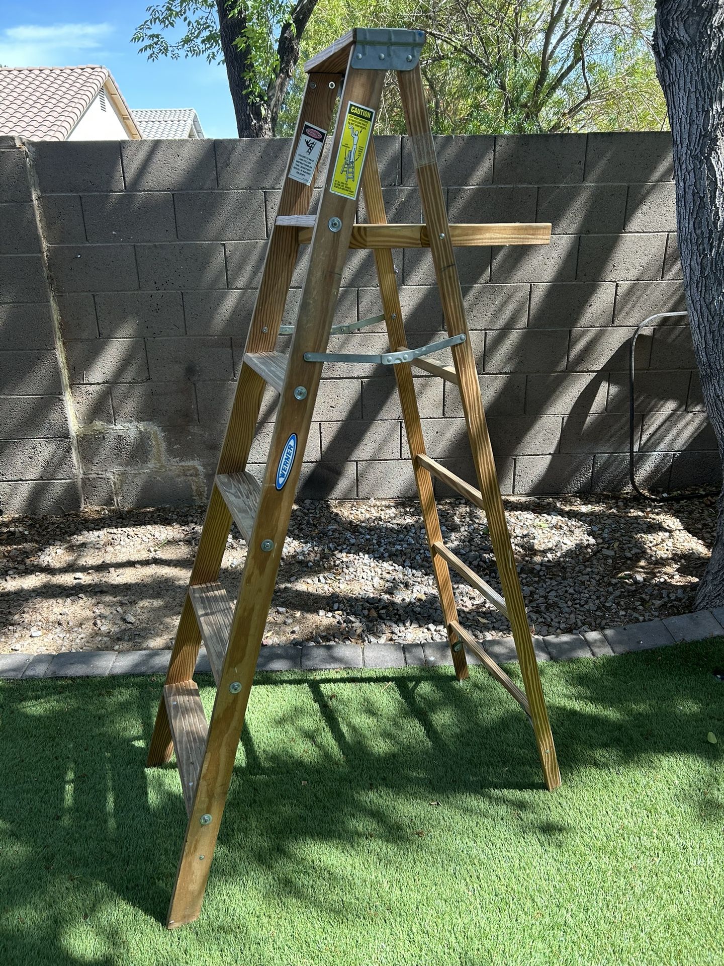 WERNER 6’ WOOD A-FRAME LADDER