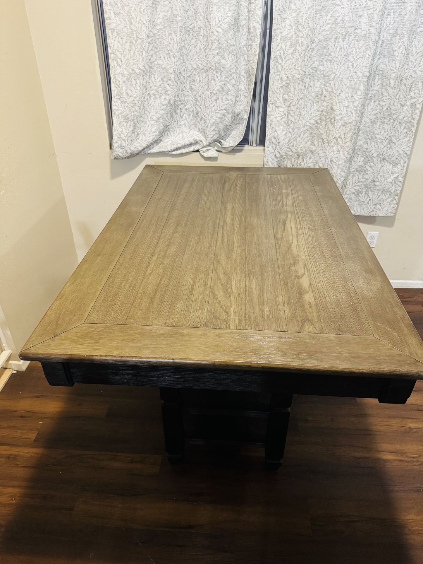Kitchen Dinning Table