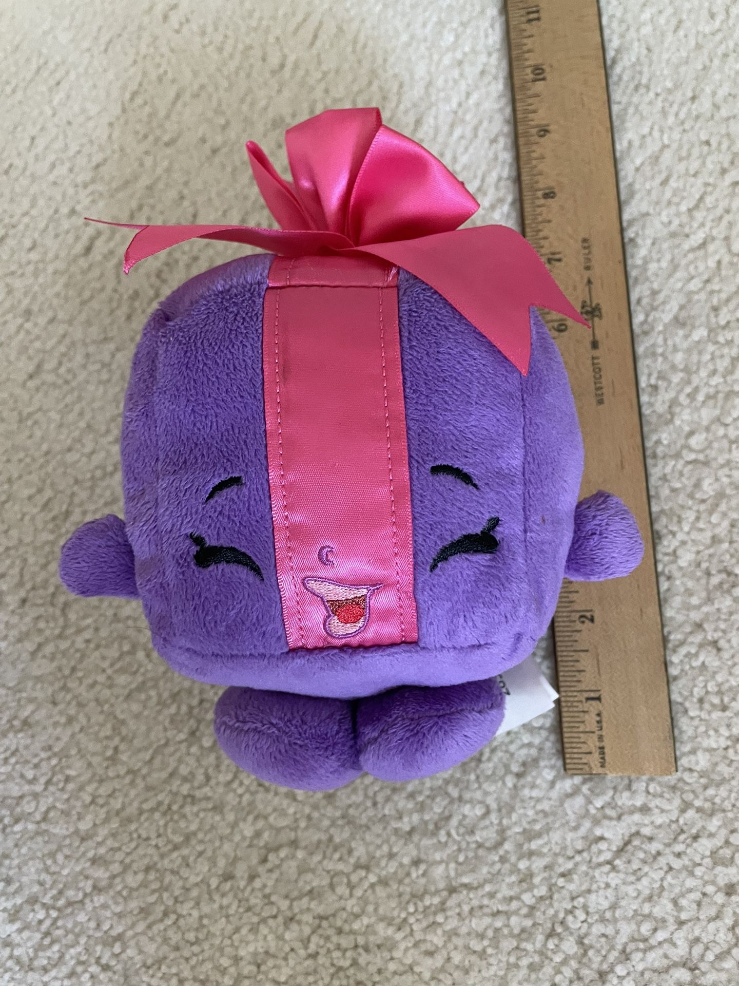 Shopkins Miss Pressy Bean Plush