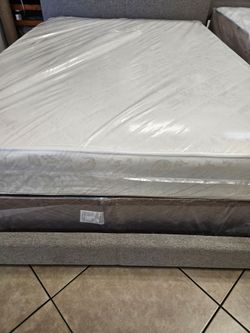 Queen set $189 >> Mattress And Box Spring