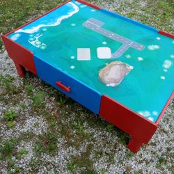 Kids Play Table With 2 Drawers $20 Pick Up Only