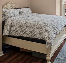 Cream Full Bedroom set