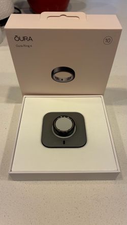 Oura Ring 4 - Black (Brand New - Never Used)