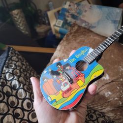 Beatles Mini Guitar 