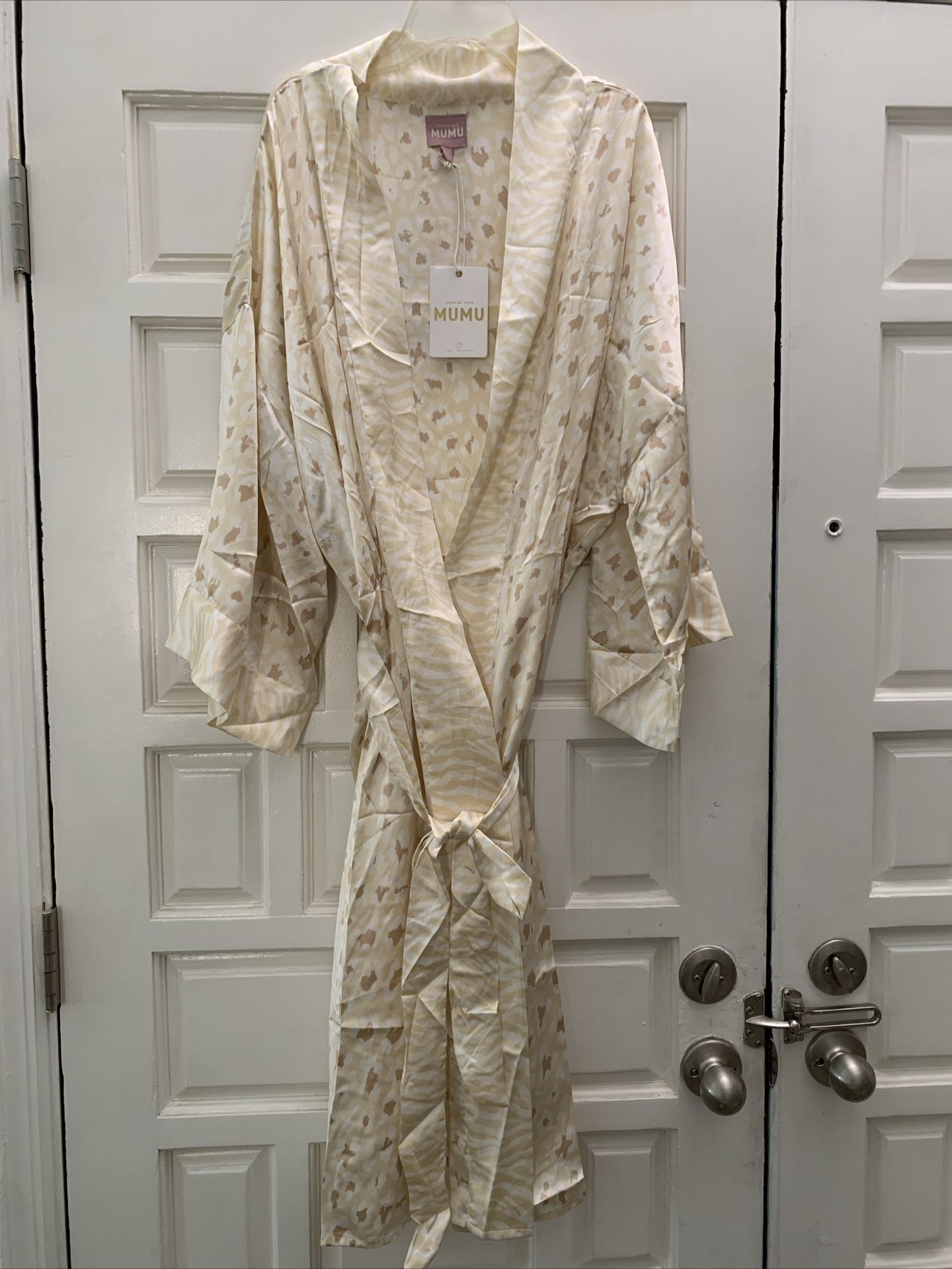 Show Me Your Mumu Robe Brand New With Tags