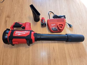 M12 Milwaukee blower, battery and charger
