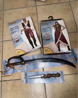 Pirate couple costumes
