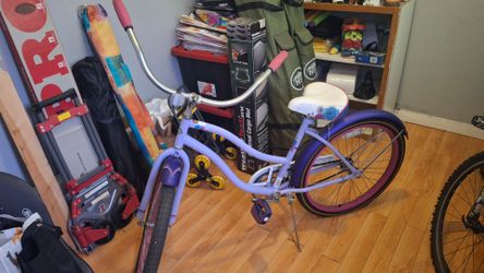 Girls' Cruiser Bike – Sold As-Is