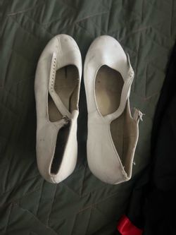 Folclórico white shoes