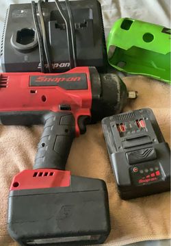 Snap-on Cordless Impact Wrench with Battery and Charger
