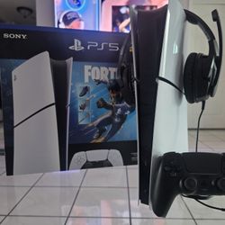 PS5 SLIM DIGITAL CON SU CONTROL Y HEATSET 