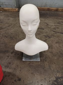 MANIKIN