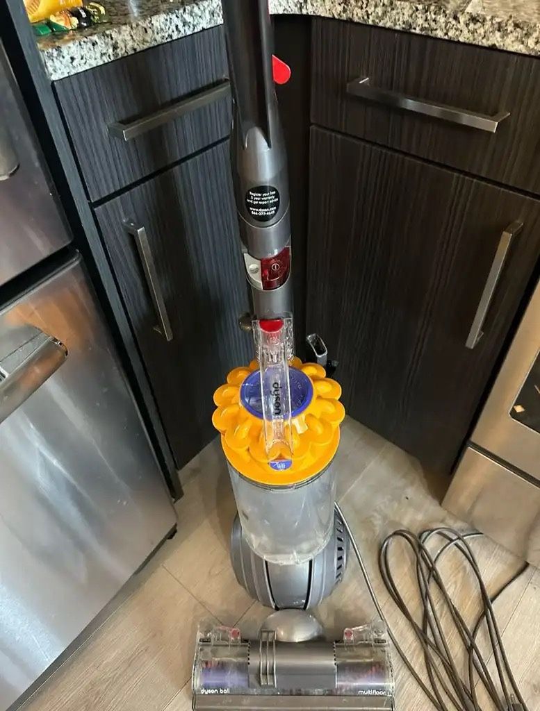Dyson ball Vacuum