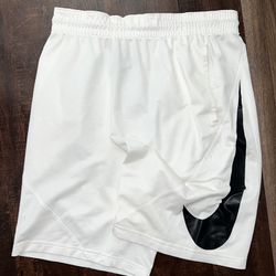 Nike Shorts Large Pockets