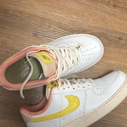 Nike Air Force 1 '07 LX "Mini Mama"