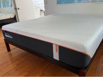 King Size Tempur-Pedic mattress