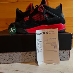 Jordan 4 retro “Red Thunder”