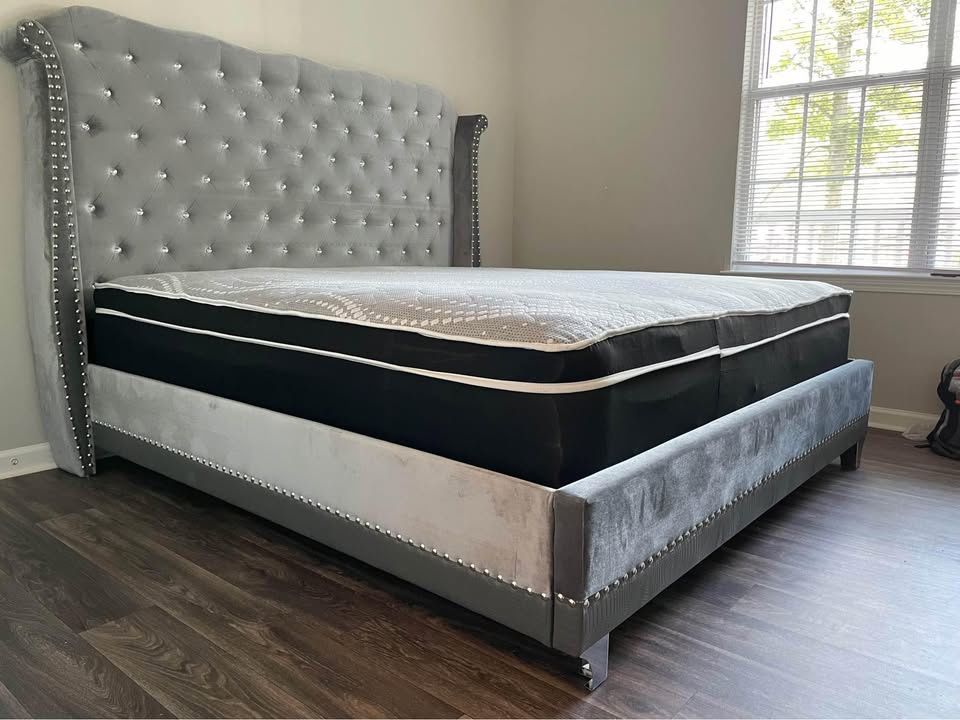 Grey Upholstered Diamond Tufted King And Queen Size Bed Frame