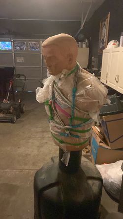 Boxing man stand