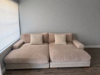 Beige Oversized Modular Sofa / Sofa Bed – Excellent Condition