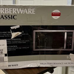 1000 Watt Countertop Microwave NEW IN BOX