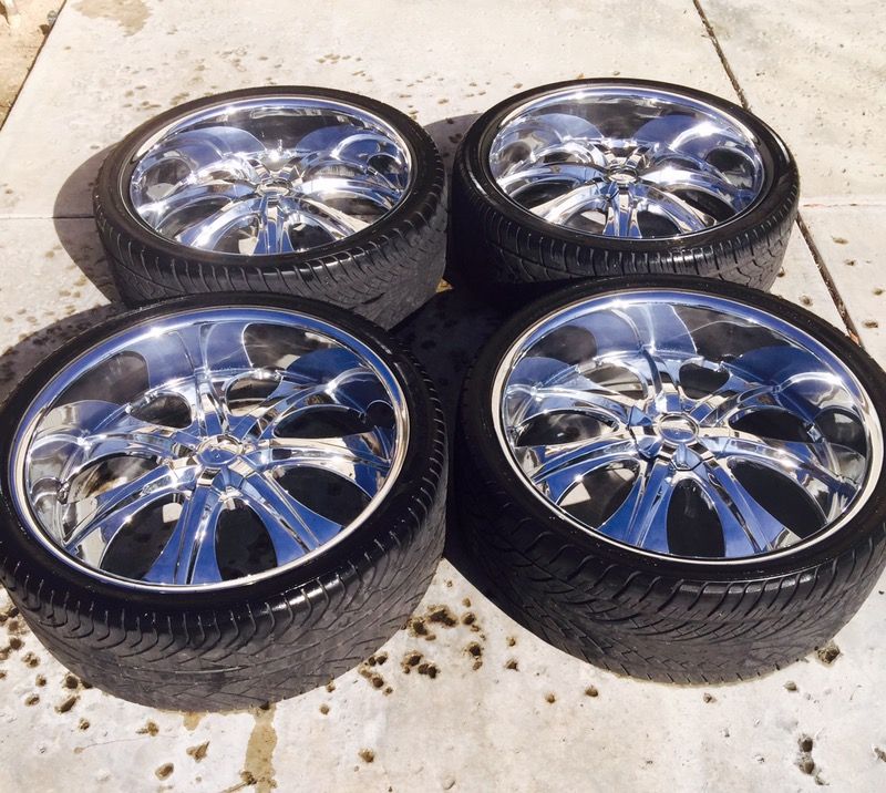 26" Inch Velocity VW725 Chrome Wheels & Tires LIKE NEW CONDITION!!