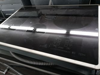 KitchenAid 30" stainless trim induction glasstop cooktop - Free delivery