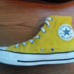 Converse All Stars  Men's  5 Woman's 7