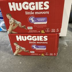HUGGIES  SIZE   5   104    pañales