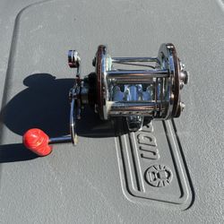 Vintage PENN Peerless 9 Levelwind Saltwater Conventional Fishing Reel, Red Tip