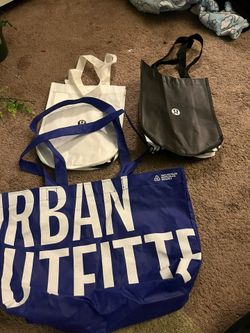 lululemon bag and urban outfitter