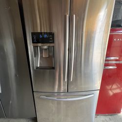 Refrigerador Samsung 800$