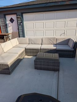 Outdoor patio couch set