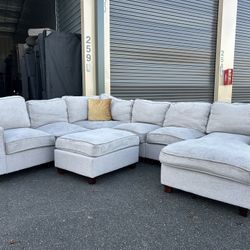 Sectional Couch 
