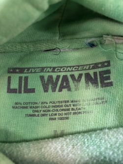 Rap Lil Wayne Live In Concert tour Sz M Hoodie with yellow smiley face graphic Cotton & polyester blend #concert #smiley