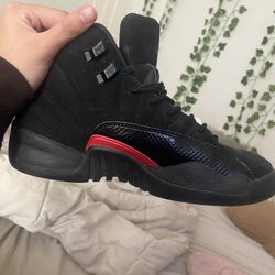 Jordan 12’s (6Y)
