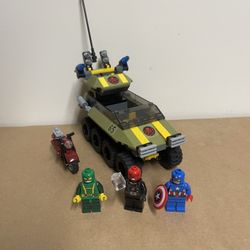 LEGO Marvel Super Heroes Captain America vs. Hydra (76017)