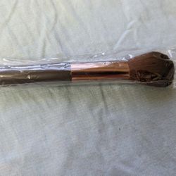 BRAND NEW Makeup Brush And Jewelry