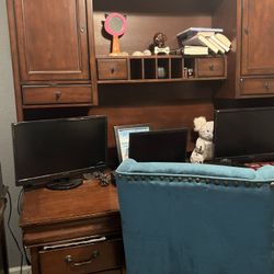 Desk, File Cabinet, and Book Shelf Set