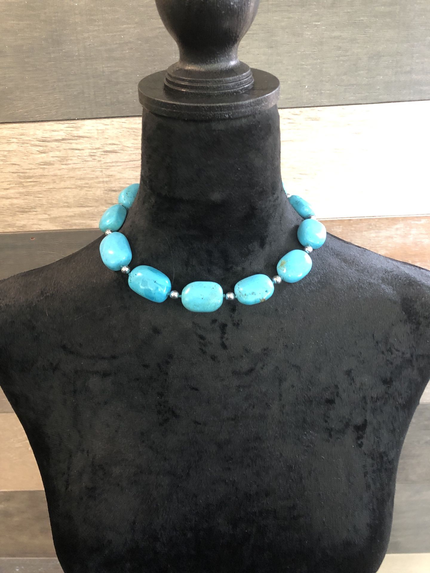 155.92g Turquoise Women's Southwestern Statement Collar Necklace - 20"