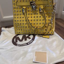Micheal Kors Pyramid Hang Bag