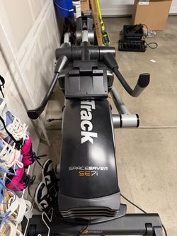 NordicTrack SpaceSaver SE7i Elliptical – Barely Used – $450 OBO