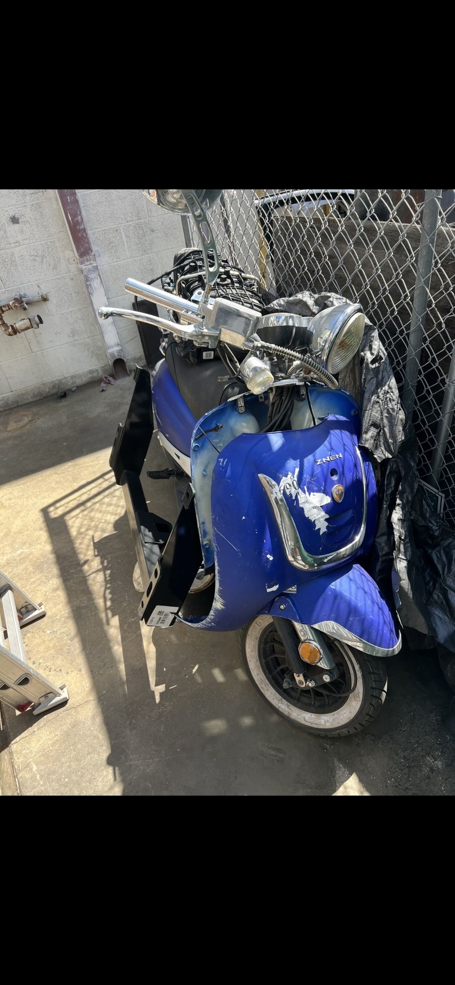 Znen Scooter Moped 