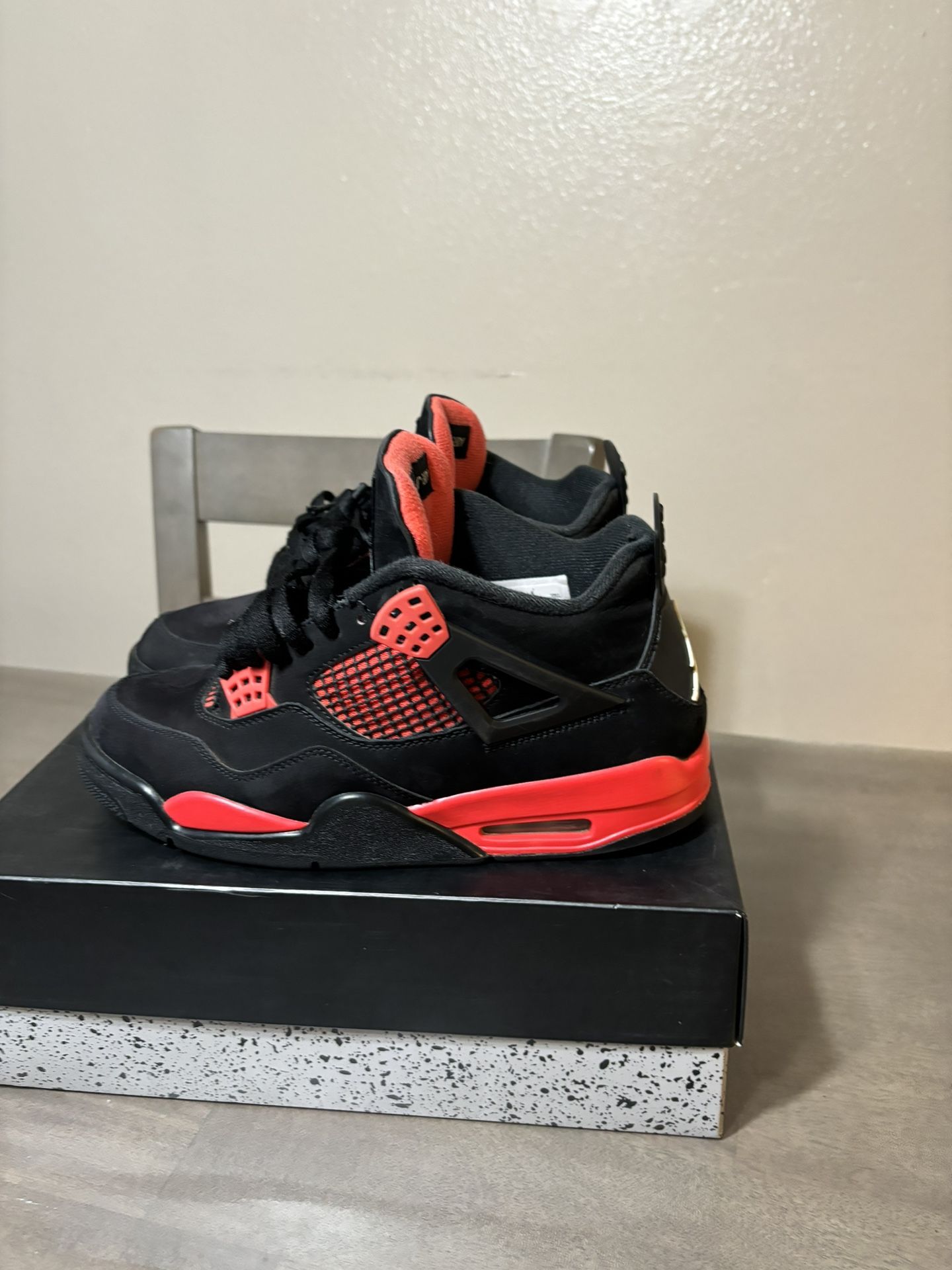 Jordan 4s